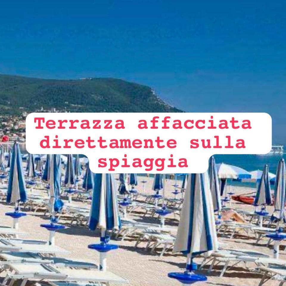 Conero Casa - Marcelli Di Numana In Via Litoranea 101 Sul Mare Vista Spiaggia Con Parcheggio Esclusivo Exterior foto